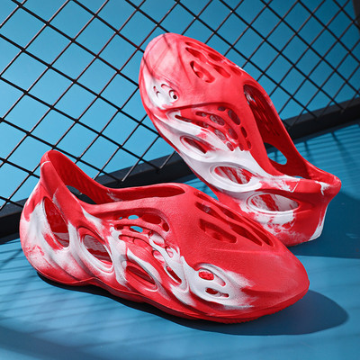 2020 Outdoor Vīriešu Sandales Crocks Summer Hole Shoes Crok Gumijas koka tupeles Vīriešu EVA Dārza Kurpes Melnas zilas Pludmales Sandales Čības