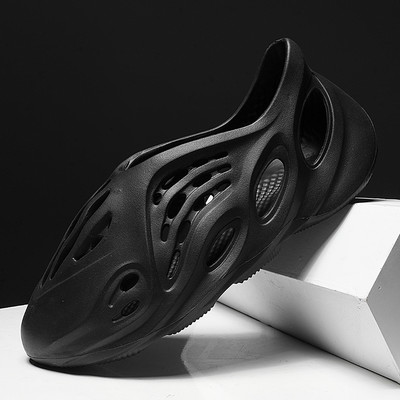 2020 Outdoor Vīriešu Sandales Crocks Summer Hole Shoes Crok Gumijas koka tupeles Vīriešu EVA Dārza Kurpes Melnas zilas Pludmales Sandales Čības