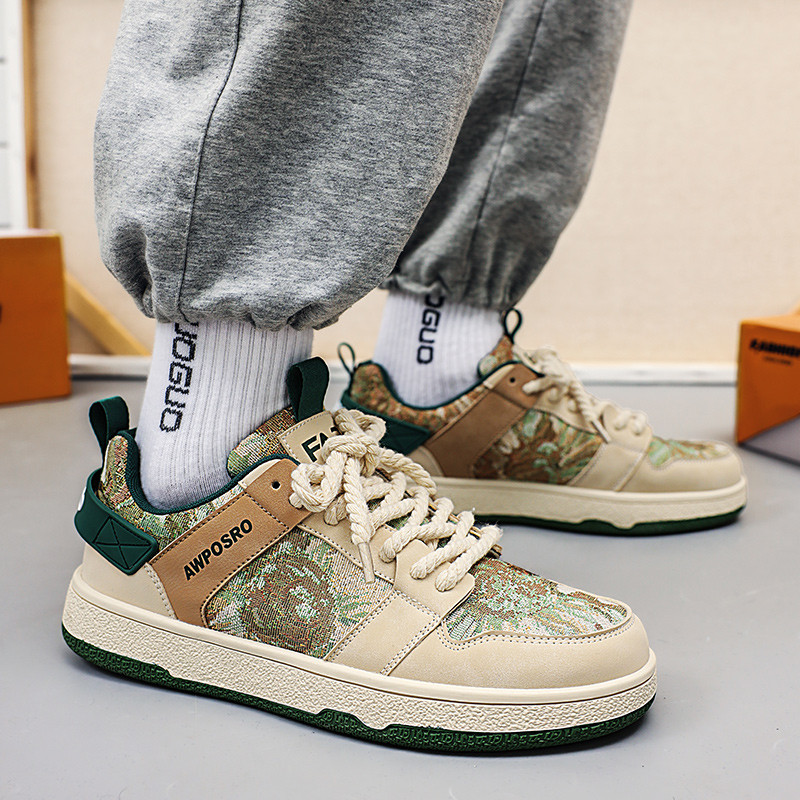 2022-es divatnyomtatott gördeszkacipők férfi mélyen dekoltált platós férfi vászoncipők tervezői pár lapos, vulkanizált cipők, női