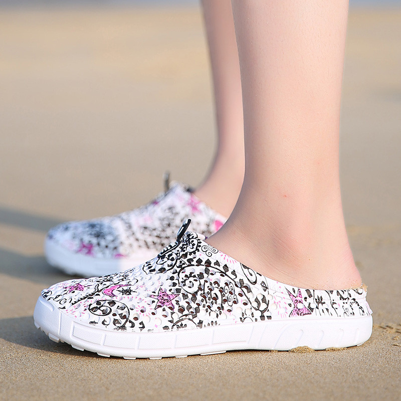 Női alkalmi klumpák Légáteresztő Strandszandálok Valentin papucsok Nyári Slip On Női Flip Flop Cipők Otthoni Cipők Unisex számára