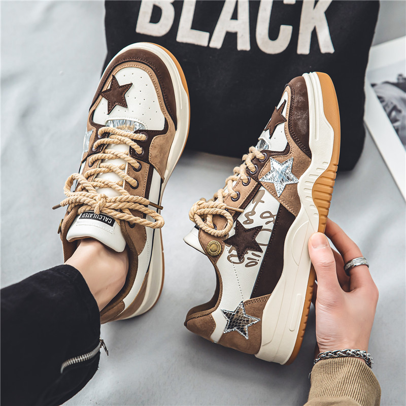 Top Férfi Alkalmi Cipők Divat Luxus Designer Fekete kültéri sport gördeszkacipők Férfi fehér edzőcipők Plate-forme tornacipők