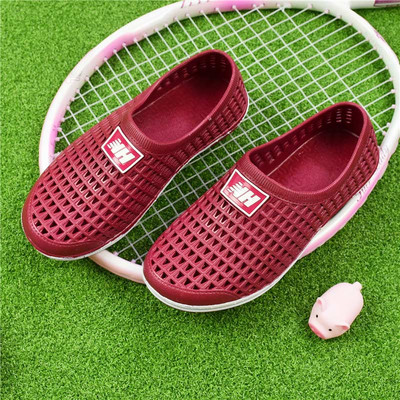 Mīkstas āra sandales Vīriešu ātri žūstošas pludmales apavi vasarā elpojoši dārza koka tupeles sievietēm pretslīdēšanas gumijas āra sporta čības