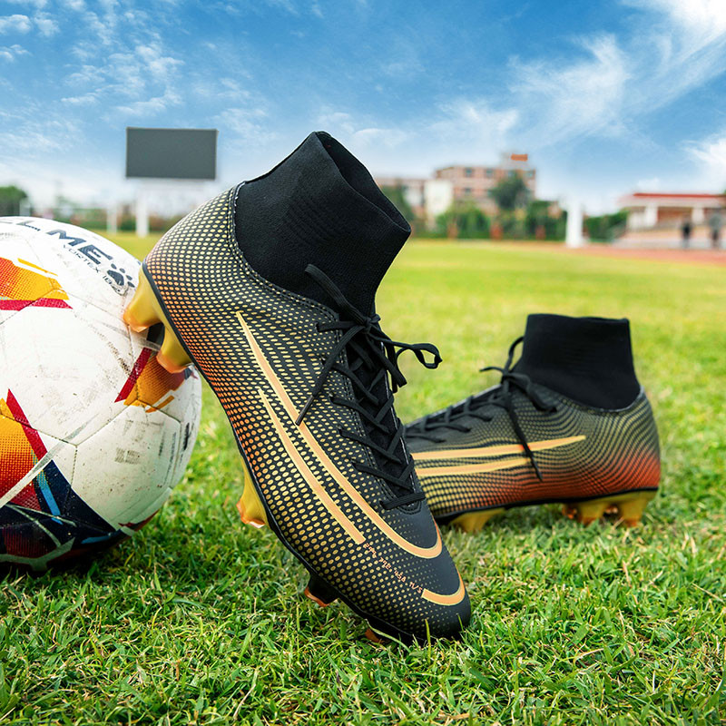 Āra Melns Zelta Futbola Zābaki Vīriešu Kronšteini Elpojošas Augstas zeķes Kurpes Smailes Apavi Vīriešu Sports Futbols Chaussure de foot