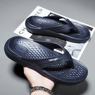 2023-as kiváló minőségű férfi cipők nyári papucs férfiaknak szabadtéri strandpapucsok férfi lapos sarkú férfi szandálok puha férfi papucsok