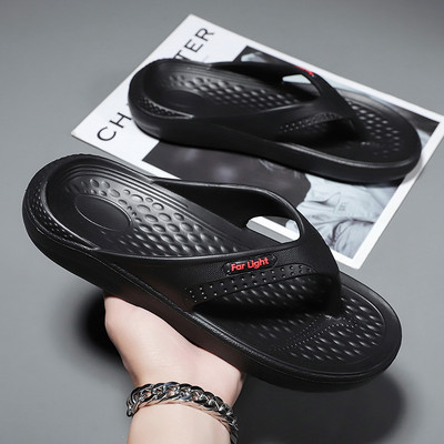 2023-as kiváló minőségű férfi cipők nyári papucs férfiaknak szabadtéri strandpapucsok férfi lapos sarkú férfi szandálok puha férfi papucsok