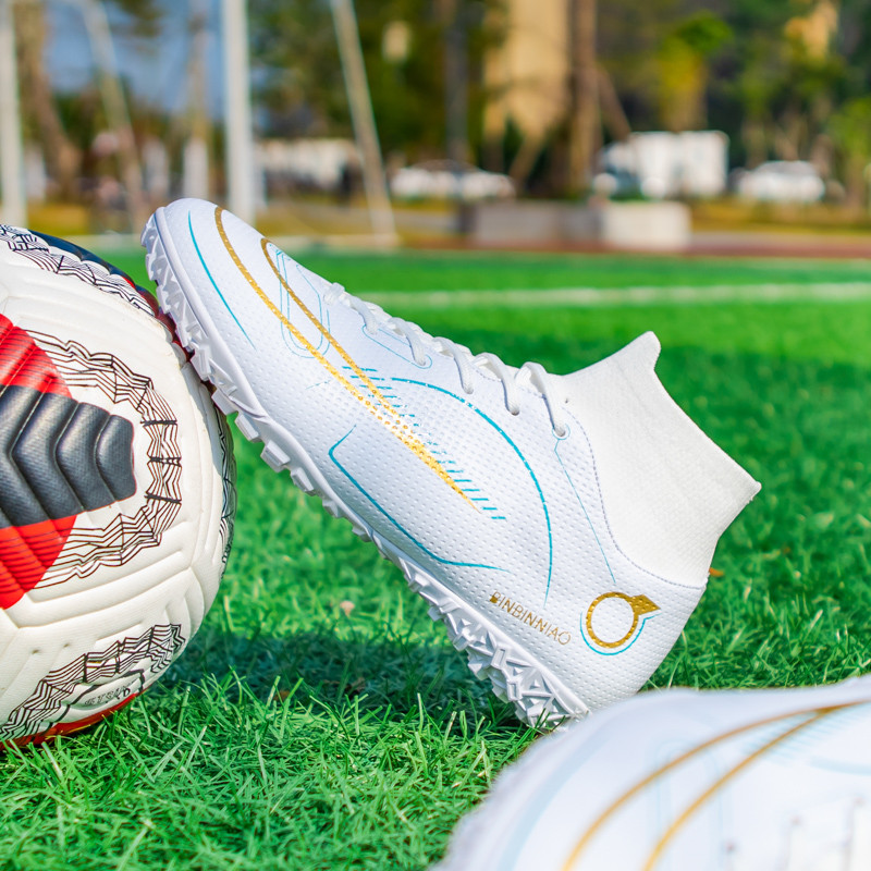 ZHENZU 2022 fg Futbolo batai Chuteira Campo AG / TF Futbolo batai Vaikams berniukams Itin lengvi futbolo apkabos sportbačiai dideli 35–45 dydžiai