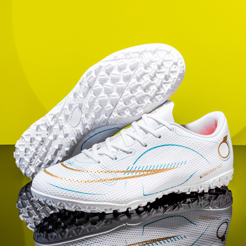 Professzionális TF/FG futballcipők férfiaknak és nőknek csúszásmentes unisex futballcipők 35-45 méretű, hosszú tüskés és lapos talpú tornacipők