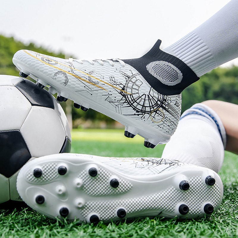 Jauni modes apdrukāti zaļi futbola zābaki vīriešiem sievietēm ar gariem smailiem Profesionāli sporta apavi Futbola skavas Vīriešu Futzāla treniņu apavi