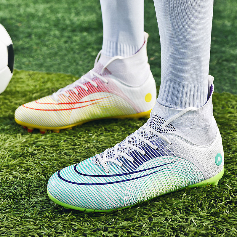 Kiváló minőségű légáteresztő zoknis csizma futball gyerekeknek, hosszú tüskék, professzionális futball tornacipők tinédzser párok futsal kapcsok