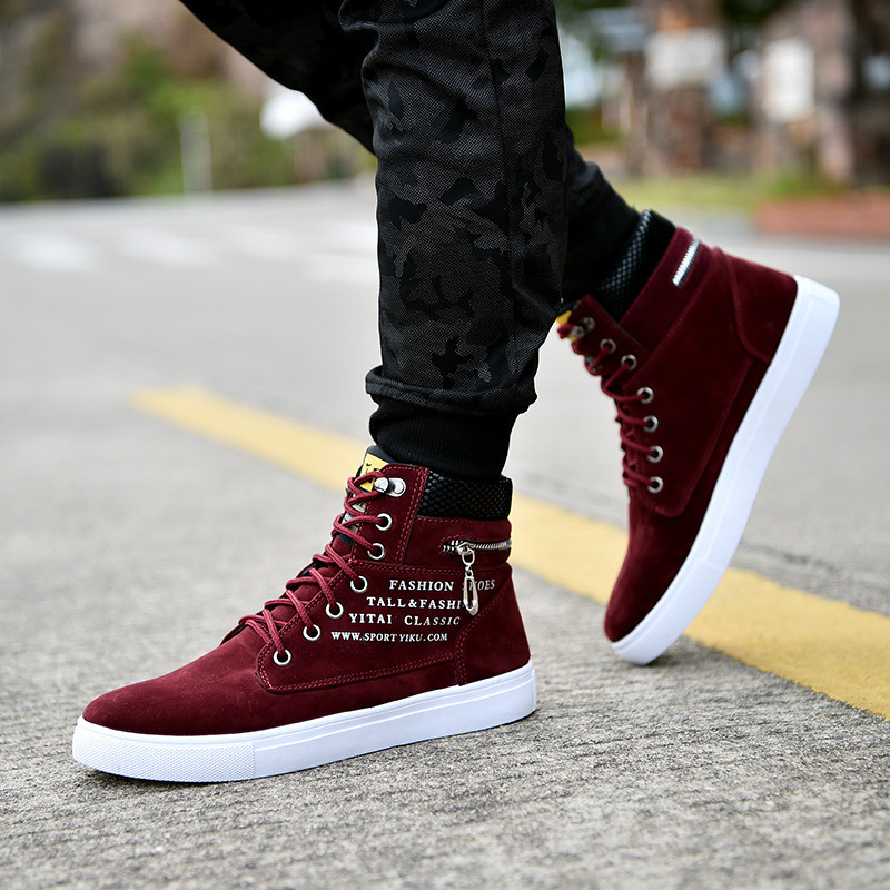 Karstā izpārdošana Vintage vīriešu sporta kurpes Modes sarkanas skeitborda apavi Vīriešu plakanās Ērtas audekla kedas Vīriešu lielizmērs 39-46