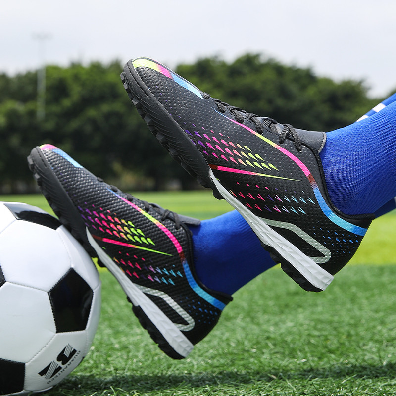 Futbolo bateliai draugijos Vyriški užsegami futbolo batai TF/AG Treniruotės Futsal Batai Berniukai Chuteira de Campo Sportiniai Turf Futbolo Sneakers