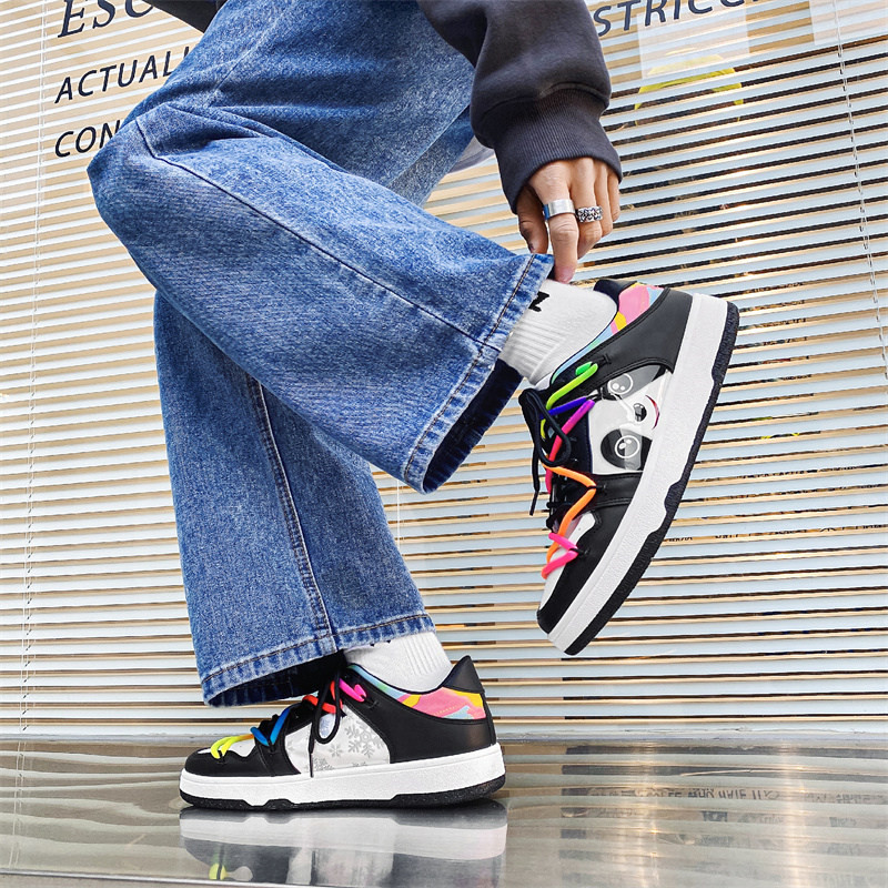 2023. aasta mood Paelad Meeste rulakingad Armsad Anime Panda tossud Meeste Naiste Disaintossud Unisex Madalad lõuendikingad