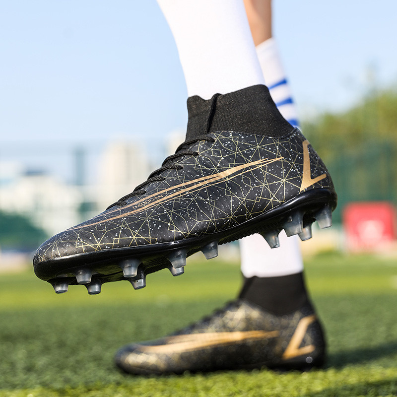 Elpojoši futbola zābaki Vīriešu Profesionālās biedrības Futbola Apavi Skavas FG/TF Neslīdošas sporta kedas Futsal chuteiras Society