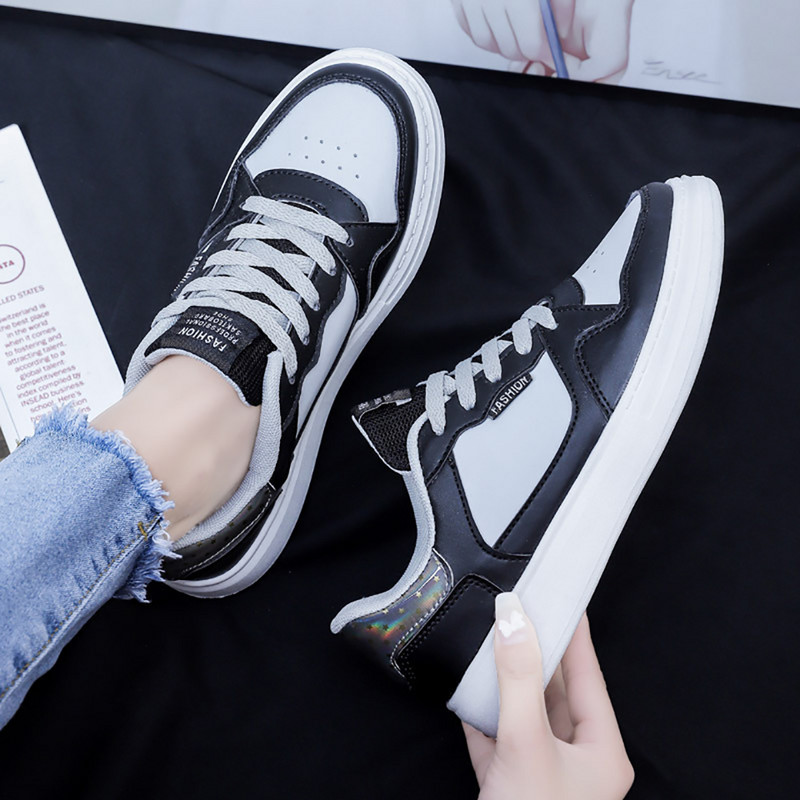 Női gördeszkás cipők Légáteresztő klasszikus stílusú hétköznapi tornacipők könnyű fehér lapos lábbelik csúszásgátló női cipők