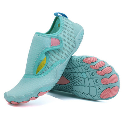 Felnőttek Gyermek mezítlábas cipők Bebújós strand vízi sportok úszócipők 24-47 méret Férfi tornacipők Tornaterem Sport futócipők Női