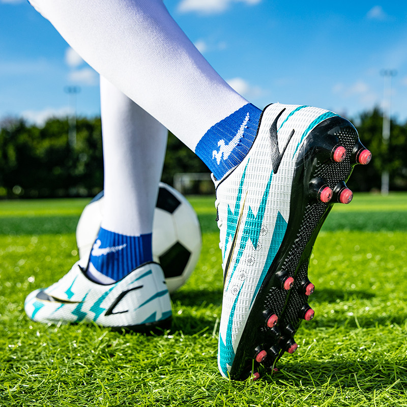 Férfi magas boka FG focicipők gyep futballcipők fokozott vezérlésű edzéscipők többféle stílusban elérhető gyerekcipők