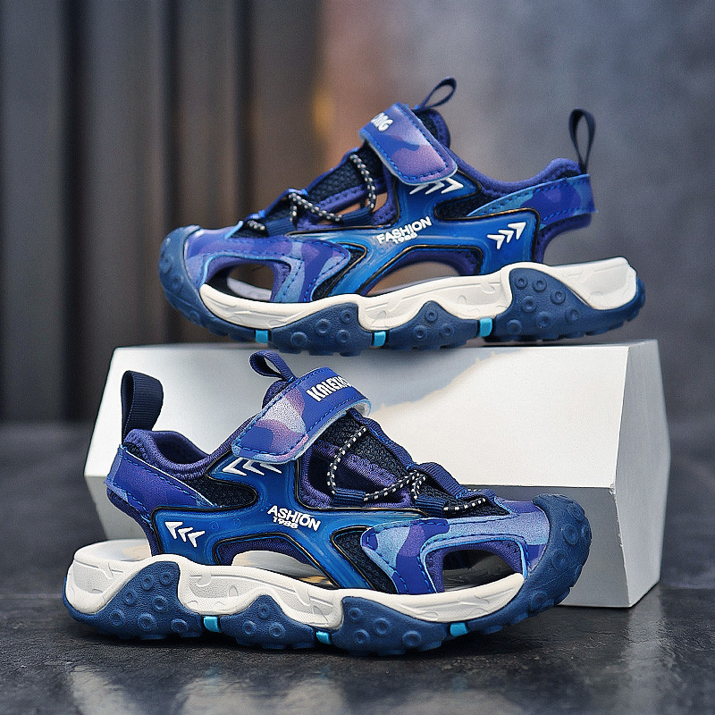 Új stílusú nyári gyerekszandálok légáteresztő fiúszandálok kényelmes gyerekcipők szabadtéri strandon Baotou kopásálló szandál