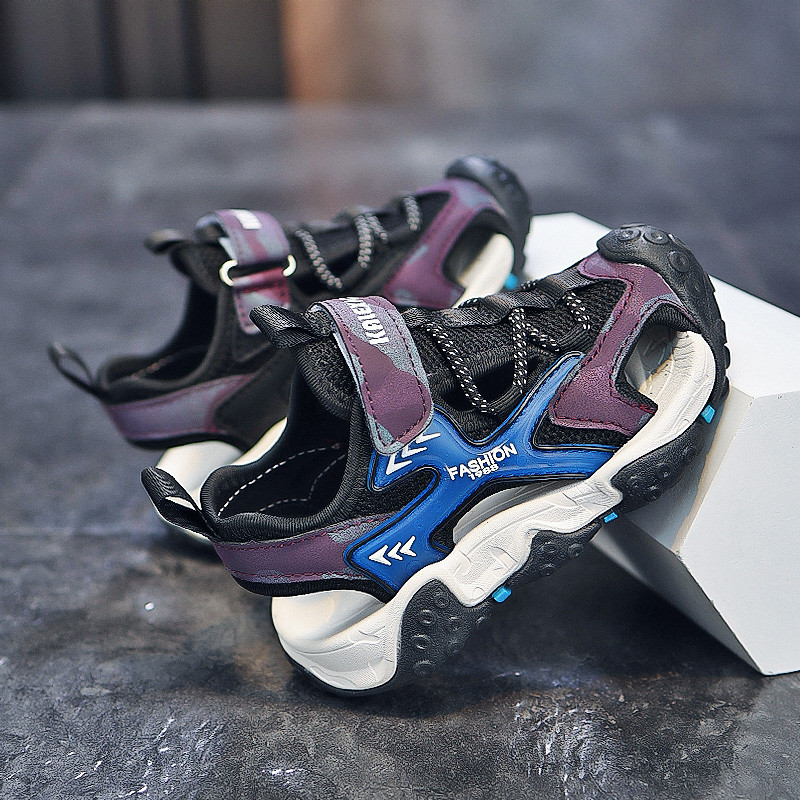 Új stílusú nyári gyerekszandálok légáteresztő fiúszandálok kényelmes gyerekcipők szabadtéri strandon Baotou kopásálló szandál