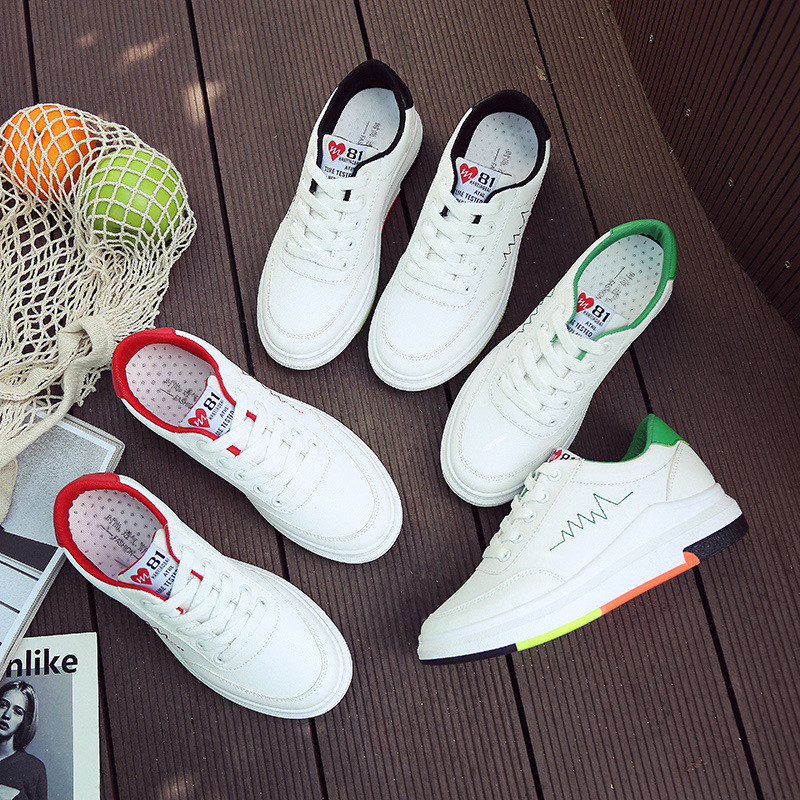 Valged kingad 2018. aasta kevad Korea režiimi naiste kingad Allmatch Tide paksu põhjaga õpilaste spordijalatsid Arder Girl rulakingad