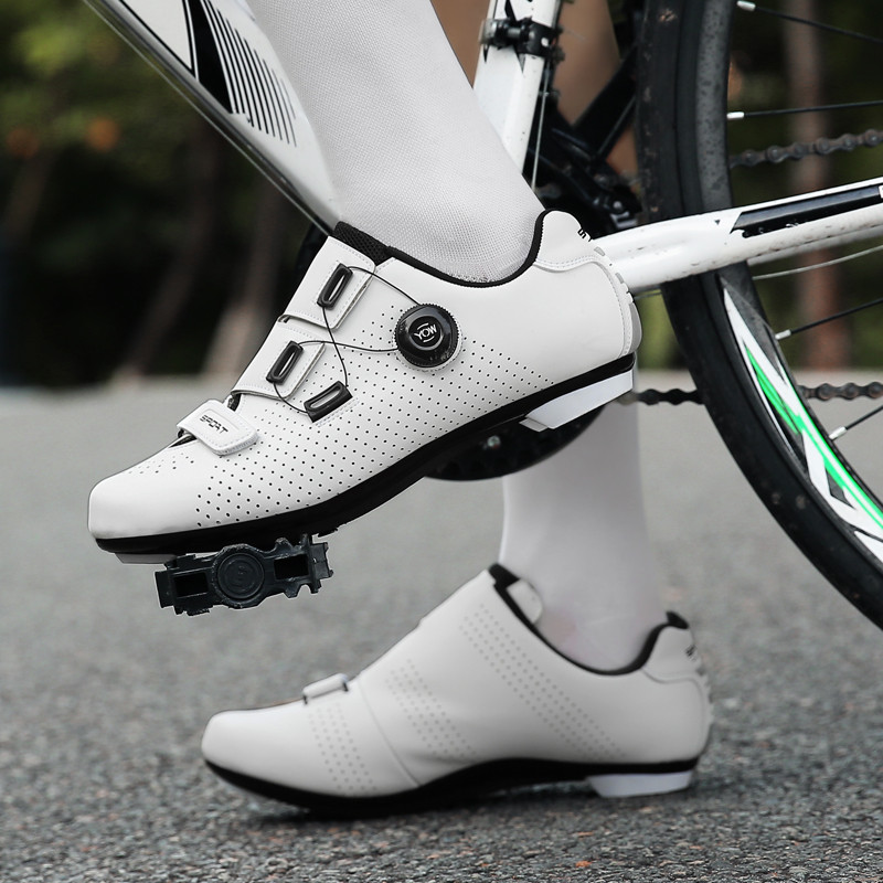 Ātruma riteņbraukšanas sporta kurpes vīriešiem Sporta šosejas velosipēdistu apavi Pašbloķējošie MTB apavi Cleat Racing Sieviešu taku kalnu riteņbraukšanas SPD apavi