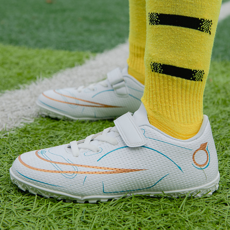 ALIUPS Dydis 31-39 Profesionalūs futbolo bateliai Vaikai Berniukai Merginos Studentai Spygliai Futbolo Batai Sportiniai Sneakeriai