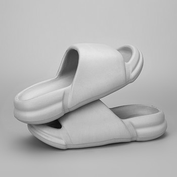 Летни чехли за мъже Меки и удобни безплатни гъвкави сандали против хлъзгане Устойчиви обувки на платформа
