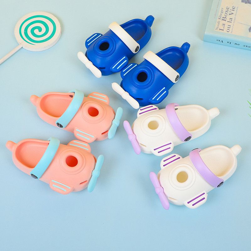 Nyári papucs gyerekeknek Repülőgép Aranyos, kopásálló csúszásgátló ütközésgátló szandál puha és kényelmes