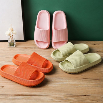 Домашни чехли за баня с дебела платформа Мъжки модни меки подметки EVA вътрешни пързалки Дамски сандали Летни 2023 г. Неплъзгащи се джапанки