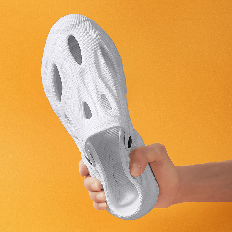 Férfi papucsok felcsúsztatható lapos klumpa Légáteresztő strandszandálok Könnyű vízálló, csúszásmentes gázolás, tartós szandálok