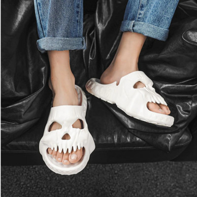 Summer Personalized Skull Design Men`s Slippers 2023 Women`s Home Sandals Indoor Bathroom Non Slip Couple Slippers Brand Slipper