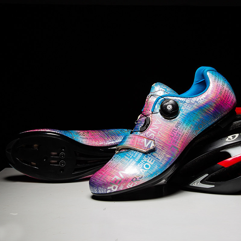 Új színes férfi kerékpáros cipők MTB szabadtéri országúti kerékpáros tornacipők férfi önzáró Cleat Mountain férfi gyorsasági kerékpáros cipők Triatlon