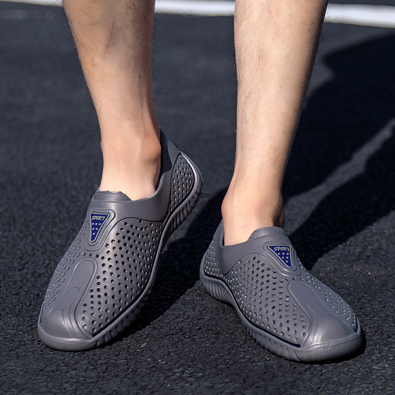 Melnas Eva Kurpes vīriešiem Vasaras Jaunas Vīriešu Sandales Flip Flops Čības Āra Apavi Hollow Ultra Light Beach Ikdienas dārza Apavi