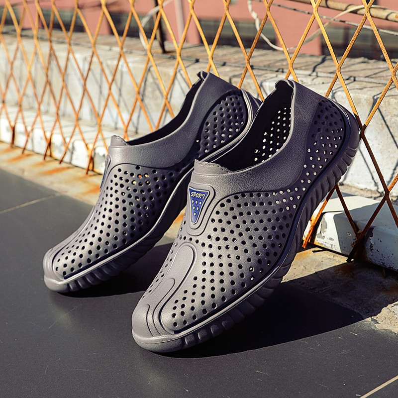 Melnas Eva Kurpes vīriešiem Vasaras Jaunas Vīriešu Sandales Flip Flops Čības Āra Apavi Hollow Ultra Light Beach Ikdienas dārza Apavi