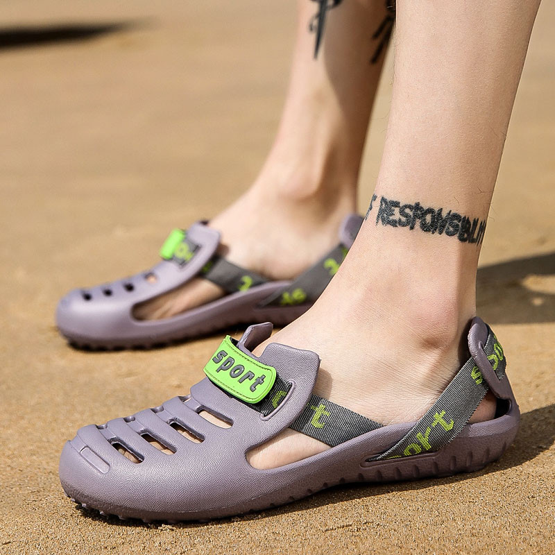 2022. g. Jaunas vīriešu sandales Vasaras čības vīriešu sandales Ūdens apavi Vīriešu āra pludmales ikdienas apavi