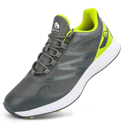 Új golfcipők férfiaknak tüske nélküli légáteresztő kültéri golf edzés Sport cipők Kényelmes klasszikus férfi golf edzőcipők