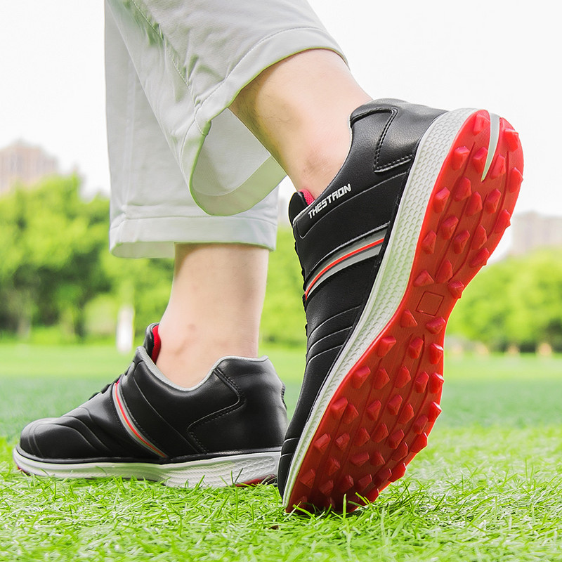 Vízálló golfcipők Férfi Professzionális Golf Cipők Tüskés Bőr Golf Sportcipők Férfi Golfozó Sneaker Gym Gym Walking