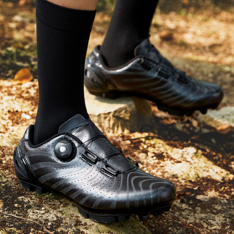 Vīriešu riteņbraukšanas kedas MTB apavi SPD skavas šosejas velosipēdu apavi Carbon Speed kedas Luminous sacīkšu velosipēdu apavi Riteņbraukšanas apavi