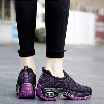 Дамски обувки за тенис Дишаща мрежа Увеличаващи височината Дамски чорапи Обувки Дебели дамски маратонки Платформи за спорт на открито