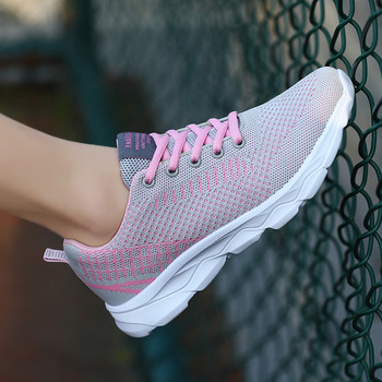 Дамски маратонки Дишащи мрежести тенис обувки Спортни обувки на открито за жени Удобни фитнес обувки Ежедневни обувки