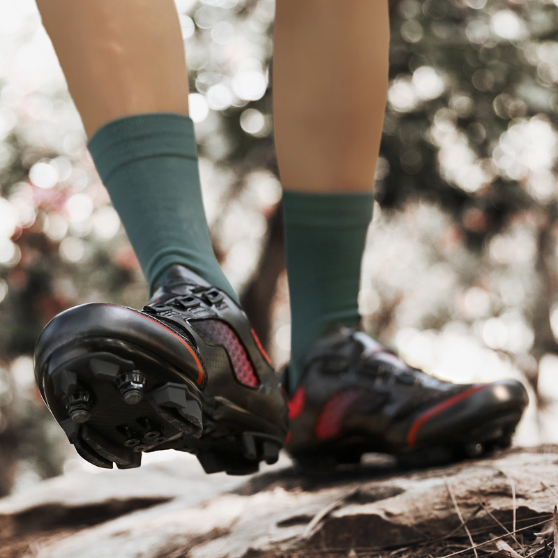 Férfi MTB Kerékpáros Cipők Országúti Dirt Bike Cipők Outdoor Flat Racing Kerékpárcipők Hegyi Gyorsasági Bicikli Cipők Zapatillas mtb