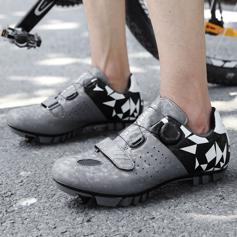 Férfi légáteresztő mountain bike kerékpáros edzőcipő Önzáró BOA férfi profi körömlovagló sportcipő 39-46