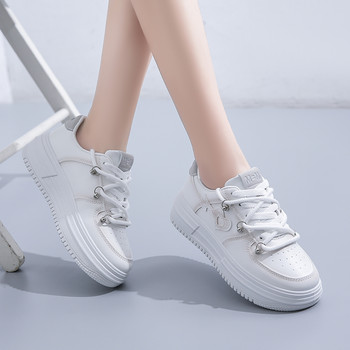 2023 г. Белите жени се катерят Новата платформа на Sneakers увеличава PU кожата обувки за тенис маратонки обувки за жени