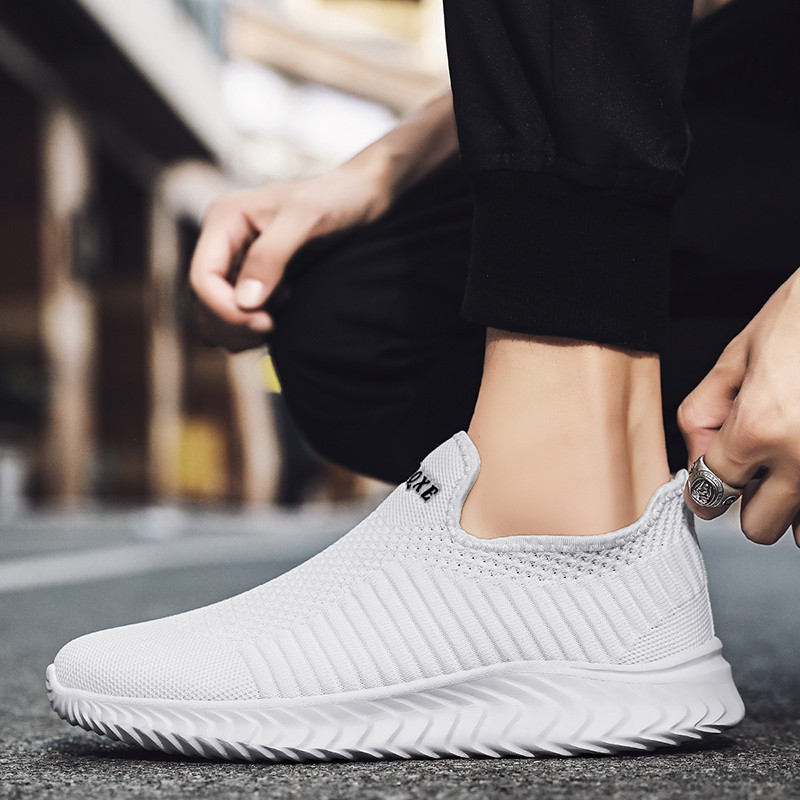 Didelis dydis 39-46 Kietas vasarinis vyriškas teniso sportiniai bateliai Itin lengvi, kvėpuojantys tinkliniai sportbačiai, užsegami be nėrinių vyriški kojiniai, avalynė balta