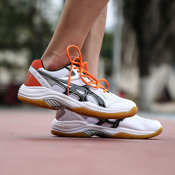 Professionaalse kaubamärgiga võrkpalliga valged meeste võrkpallijalatsid libisemiskindla padjaga Naiste lauatennise tossud hingavad meeste spordijalatsid