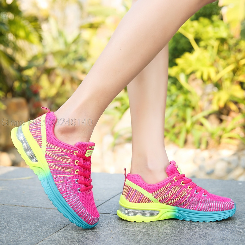 Moteriški teniso bateliai, pagalvėlės, kvėpuojantys sportiniai batai, aukštinantys sportbačiai moterims itin lengvi didelio dydžio stalo teniso sportbačiai