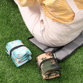 Pārnēsājams kempings Oksfordas auduma saliekamais paklājiņš āra zāle ūdensnecaurlaidīgs putu spilventiņš Videi draudzīgs gaisma, kas novērš netīrumu sēdekļa paliktni