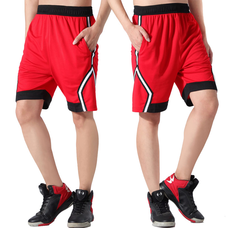 2021. gada vīriešu šorti Vasaras jauni atlētiski skriešanas fitnesa ātri žūstoši skriešanas šorti, brīvi basketbola treniņšorti