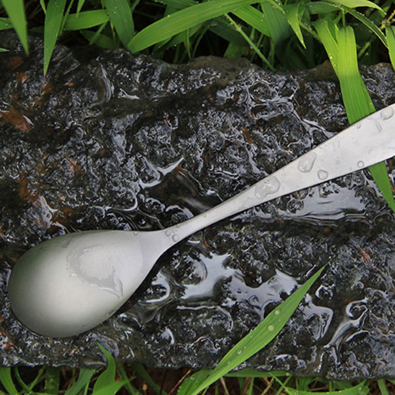 Tiartisan titano šakutės šaukštas Lengvas stalo reikmenų šaukštas lauko stovyklavimui žygiams Kelionei iškylai Vakarietiški desertiniai stalo įrankiai