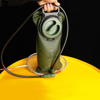 2L ūdens soma sporta mugursoma velosipēda izjādes ūdens soma Pārnēsājama pārtikas kvalitātes TPU āra dzeramā ūdens soma kempinga ūdens soma