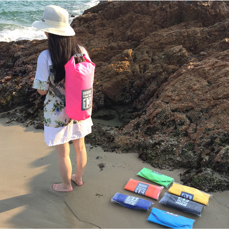 10L ūdensnecaurlaidīgi maisiņi Ūdens maisa uzglabāšanas sausā maisa soma kanoe kajaku pludināšanai āra sporta peldsomas Ceļojumu komplekta mugursoma